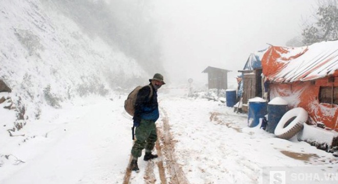 DÉRÈGLEMENT CLIMATIQUE : LA NEIGE EST TOMBÉE AU NORD DU VIETNAM DEPUIS UNE SEMAINE À : domini8 février 2016 à 13:58 : DÉRÈGLEMENT CLIMATIQUE : LA NEIGE EST TOMBÉE AU NORD DU VIETNAM DEPUIS UNE SEMAINE MAUVAIS PRÉSAGE POUR LE RÉGIME ?